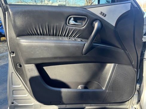 Used 2022 Nissan Armada SL w/ Captain's Chairs Package image 14