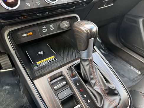 Used 2024 Honda CR-V Sport Touring image 27