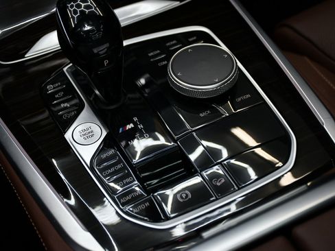 Used 2021 BMW X5 M50i w/ Premium Package image 32