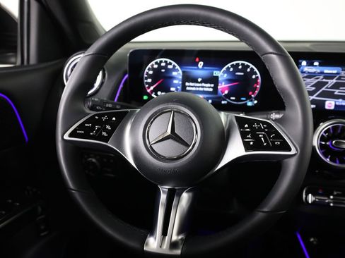 Certified 2025 Mercedes-Benz GLB 250 4MATIC image 44