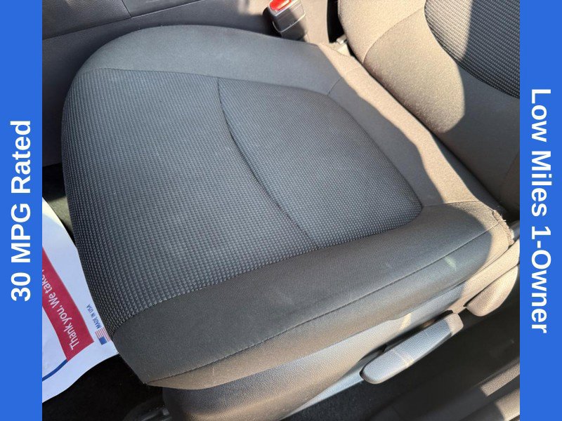 Used 2023 Toyota RAV4 LE FWD image 17