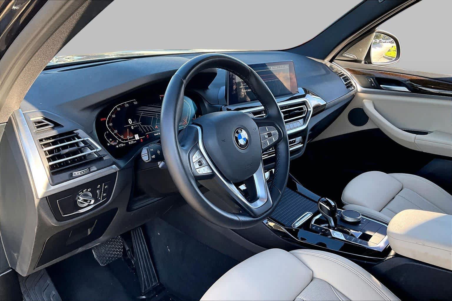 Used 2024 BMW X3 sDrive30i w/ Convenience Package RWD image 16