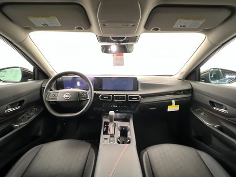 New 2026 Nissan Sentra SR w/ SR Premium Package FWD image 9