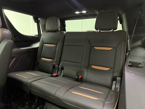 Used 2021 GMC Yukon AT4 w/ Technology Package image 17