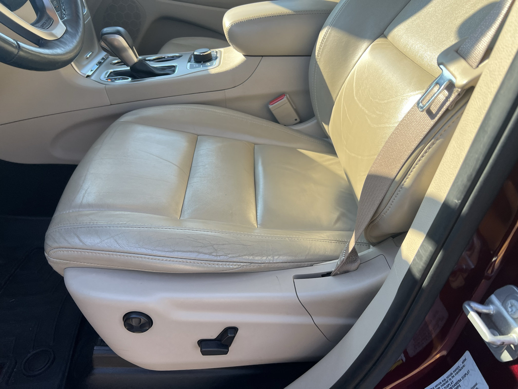 Used 2017 Jeep Grand Cherokee Limited AWD/4WD image 24