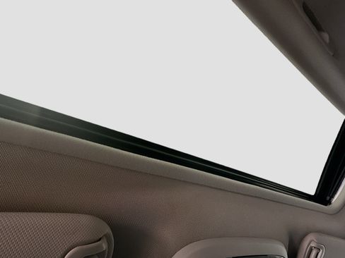 Used 2025 Subaru Crosstrek 2.0i Premium image 26