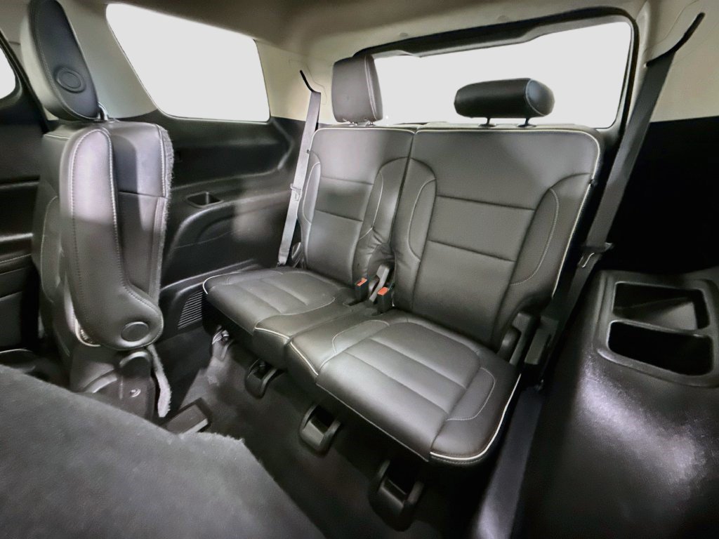 Used 2019 GMC Acadia Denali AWD/4WD image 40