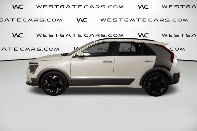 Used 2023 Kia Niro Wave w/ Wave Preserve Package FWD image 5