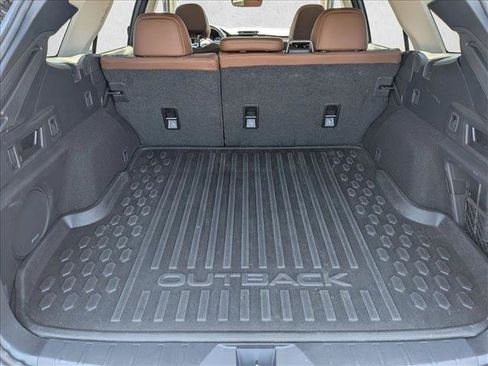 Used 2020 Subaru Outback Touring XT AWD/4WD image 6