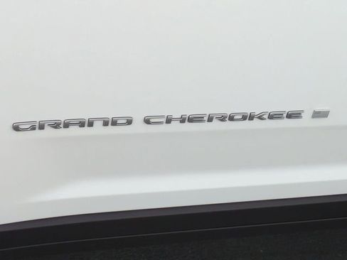 New 2025 Jeep Grand Cherokee L Limited image 44