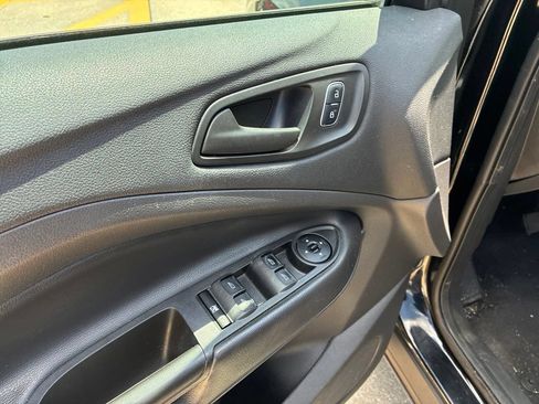 Used 2017 Ford Escape S FWD image 24