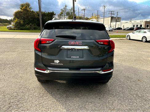 Used 2020 GMC Terrain SLT image 4