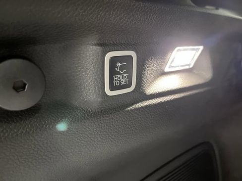 New 2025 Jeep Grand Cherokee L Limited w/ Black Appearance Package image 16