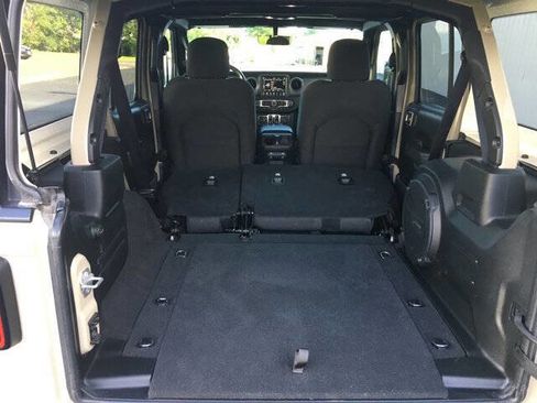 Used 2022 Jeep Wrangler Unlimited Sport AWD/4WD image 27
