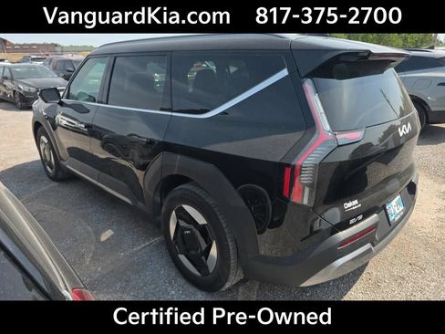 Certified 2024 Kia EV9 Wind AWD/4WD image 3