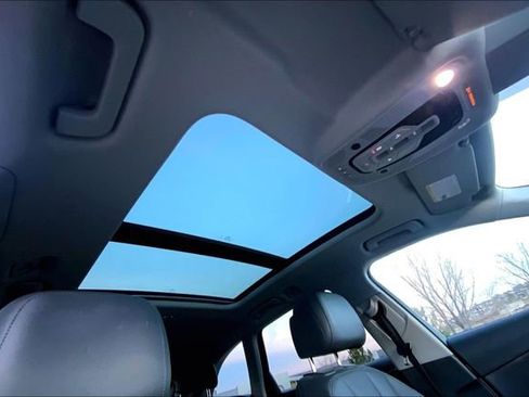 Used 2017 Audi A4 2.0T allroad Premium Plus w/ Premium Plus Package image 32