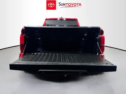 Used 2025 Toyota Tacoma TRD Off-Road AWD/4WD image 33
