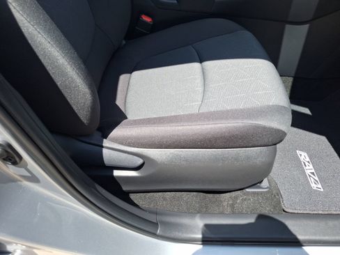 Used 2024 Toyota RAV4 XLE w/ Convenience Package FWD image 33