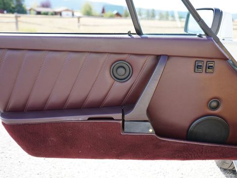 Used 1987 Porsche 911 Carrera image 17