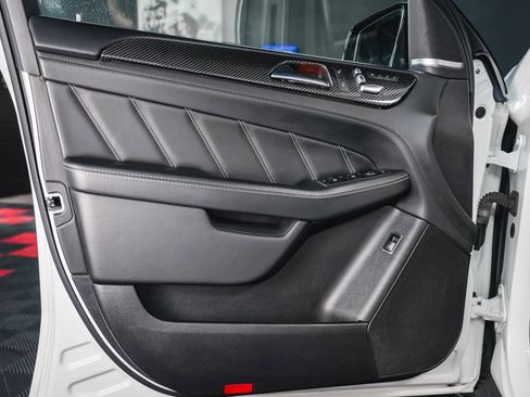 Used 2018 Mercedes-Benz GLE 63 AMG S image 35