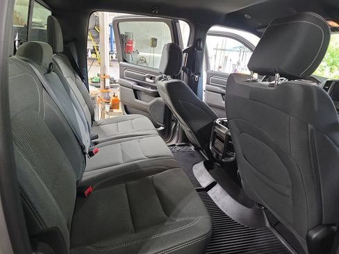 Used 2021 RAM 1500 Big Horn AWD/4WD image 11