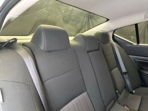 Used 2025 Nissan Altima 2.5 SV AWD/4WD image 19