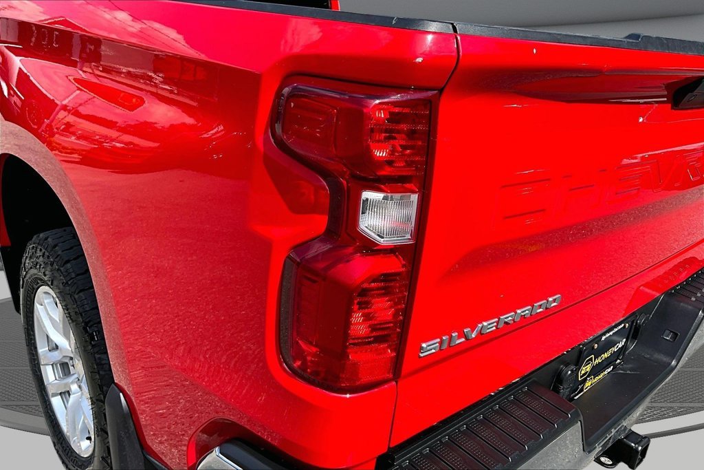 Used 2021 Chevrolet Silverado 1500 LT AWD/4WD image 24