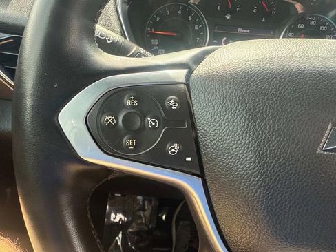 Used 2023 Chevrolet Traverse LT image 33