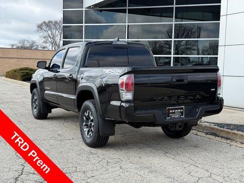 Used 2023 Toyota Tacoma TRD Off-Road w/ TRD Premium Off Road Package image 5