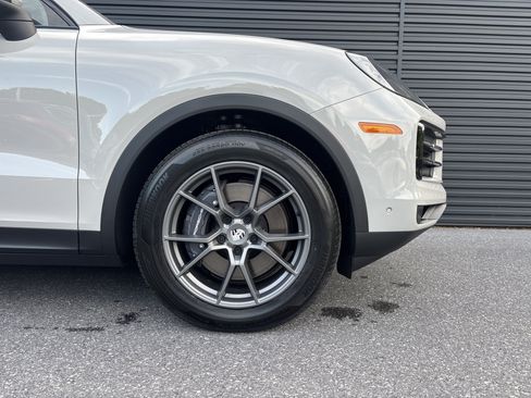 New 2026 Porsche Cayenne AWD/4WD image 7
