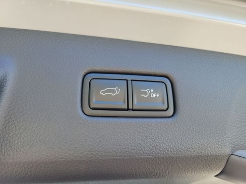 New 2026 Kia Carnival EX FWD image 15