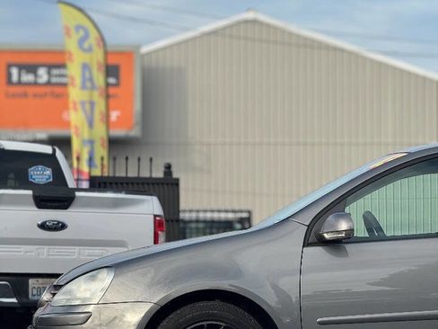 Used 2009 Volkswagen Rabbit S image 13