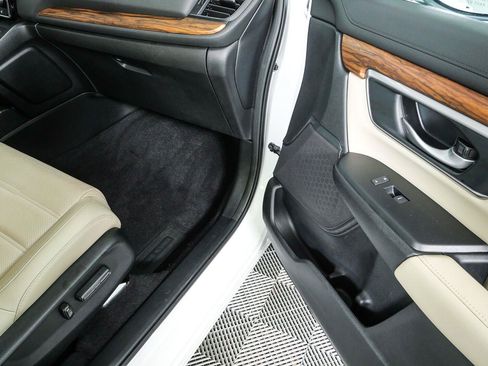 Used 2022 Honda CR-V Touring image 25