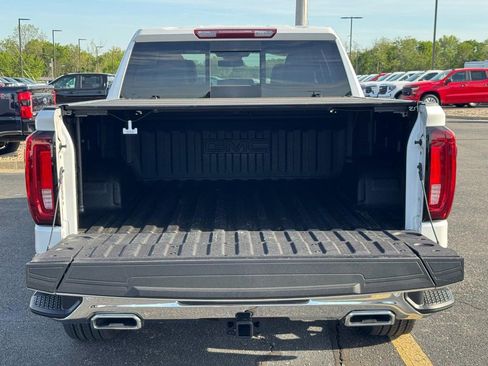 Certified 2025 GMC Sierra 1500 SLT w/ SLT Premium Plus Package AWD/4WD image 4