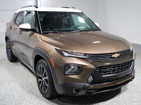 Used 2021 Chevrolet TrailBlazer ACTIV w/ Sun and Liftgate Package image 5