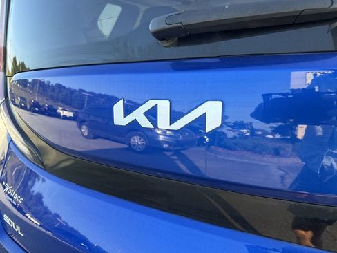 Used 2024 Kia Soul EX w/ Option Group 015 FWD image 6