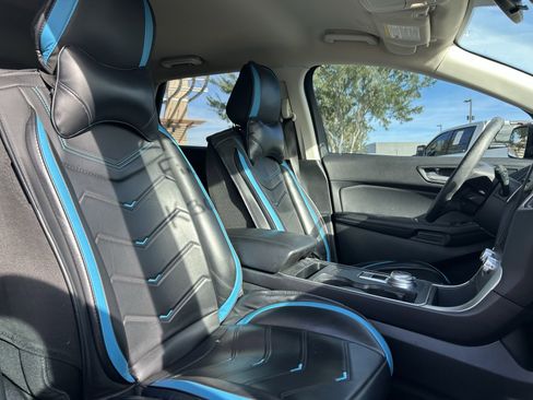 Used 2023 Ford Edge SE w/ Black Appearance Package image 14