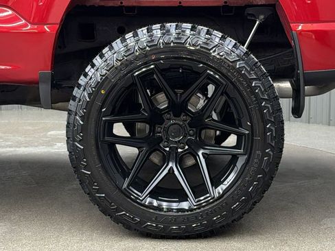 Used 2023 Ford F150 Lariat w/ Equipment Group 502A High image 12