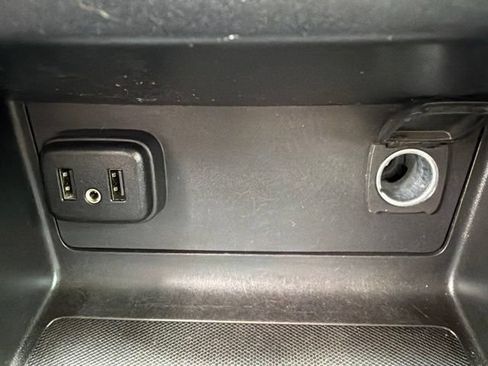 Used 2019 Chevrolet Colorado Z71 AWD/4WD image 27