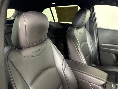 Used 2025 Cadillac XT4 Premium Luxury FWD image 32