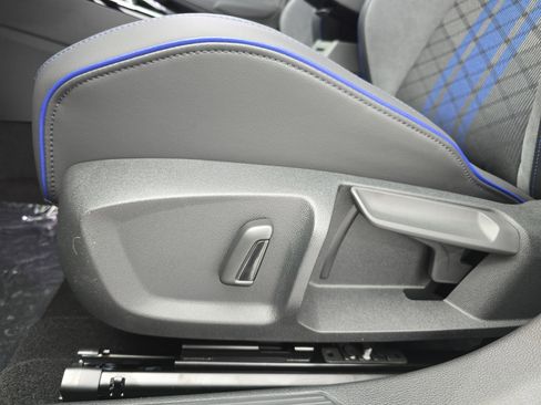 New 2026 Volkswagen Golf w/ Euro Style Package image 28