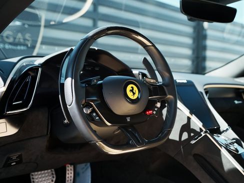 Used 2022 Ferrari Roma image 37