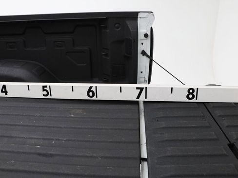 Used 2024 GMC Sierra 2500 SLE image 10