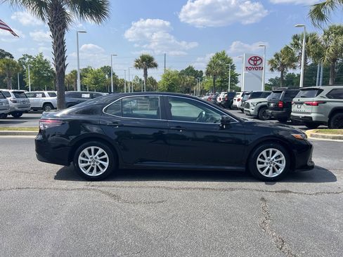 Used 2024 Toyota Camry LE FWD image 11