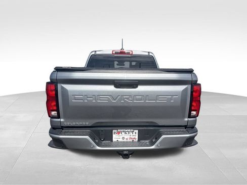 Used 2025 Chevrolet Colorado LT w/ LT Convenience Package AWD/4WD image 4