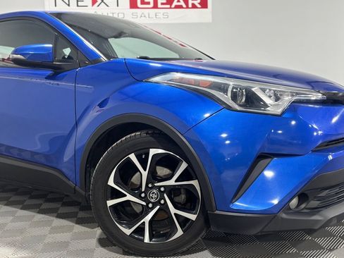 Used 2018 Toyota C-HR XLE image 8