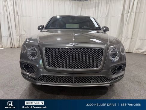 Used 2018 Bentley Bentayga AWD/4WD image 3