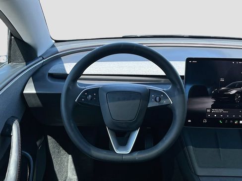 Used 2025 Tesla Model 3 Long Range RWD image 10