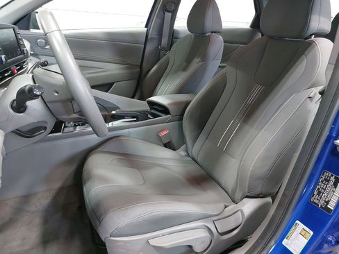 Used 2025 Hyundai Elantra Sport FWD image 14