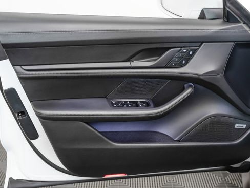 Certified 2022 Porsche Taycan GTS image 24